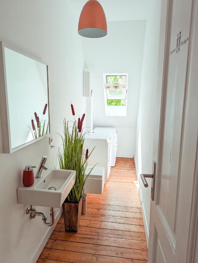 4-Schlafzimmer-Terrassensuite Oasis - Workspace Em-Apartments Deutschland Bielefeld Esterno foto